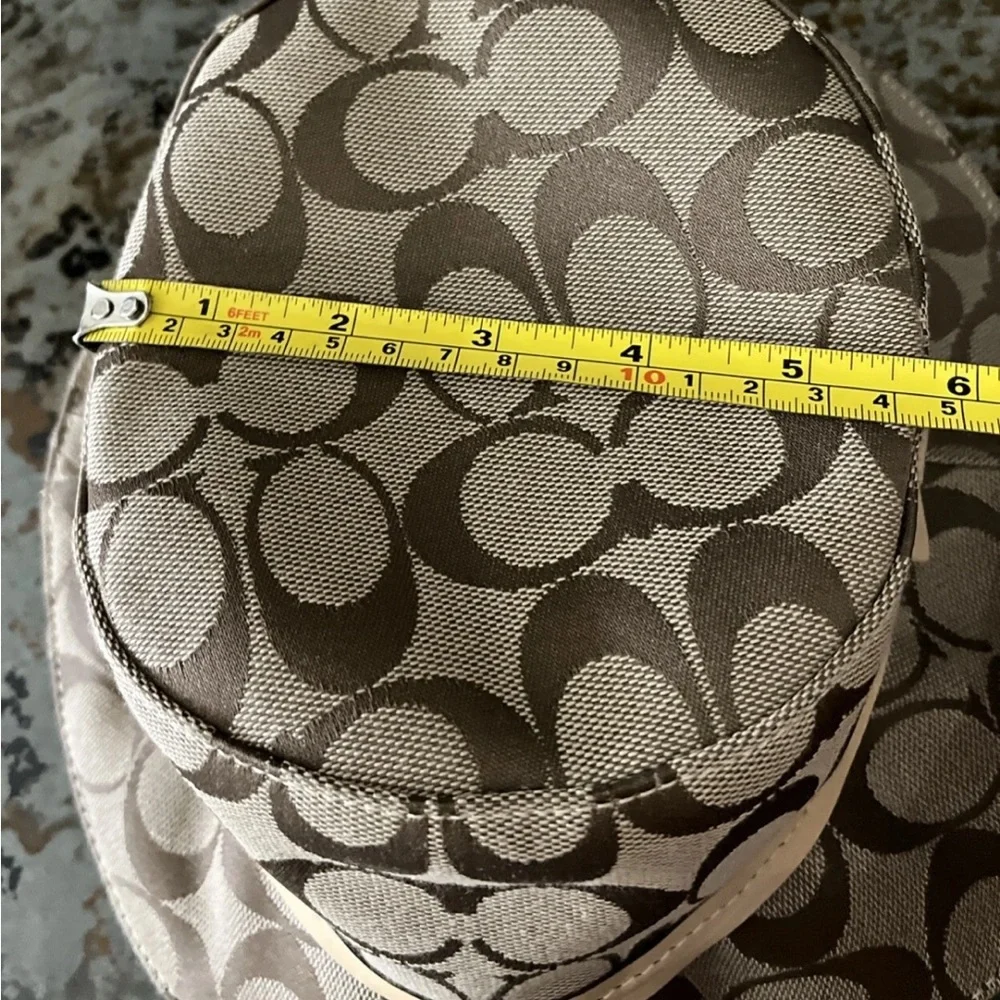 Signature Patterned Bucket Hat - Picture 5 of 12